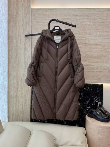 Max Mara пуховик