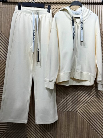 Max Mara костюм