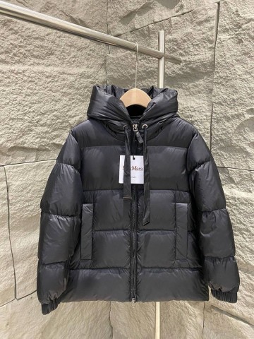 Max Mara пуховик