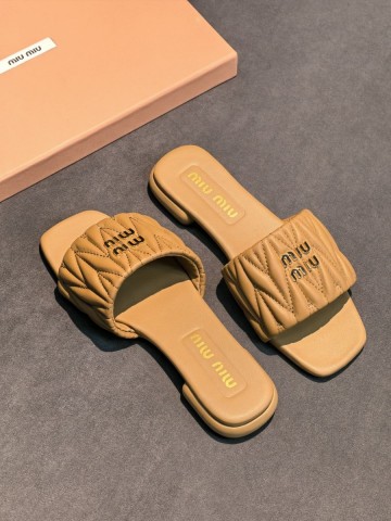 Miu Miu Matelassé nappa шлепанцы #106664GE
