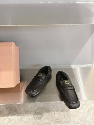 Miu Miu лоферы #121847KL