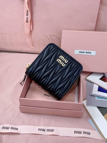 Miu Miu кошелек #143299VV