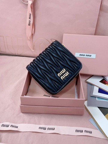 Miu Miu кошелек #143299VV