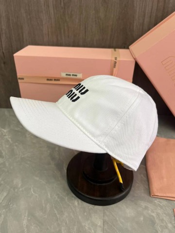 Miu Miu бейсболка #233334LX
