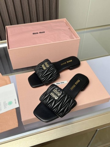 Miu Miu Matelassé nappa шлепанцы #290450LD