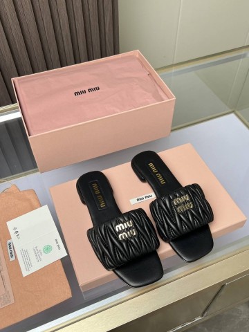 Miu Miu Matelassé nappa шлепанцы #290450LD