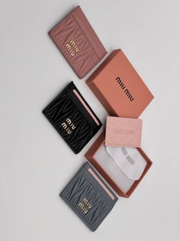 Miu Miu картхолдер #306938AL
