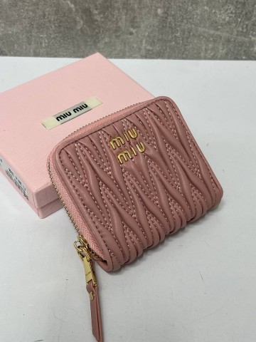 Miu Miu кошелек #452676KN