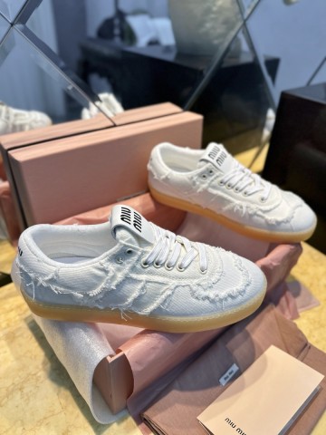Miu Miu кроссовки #472407GX