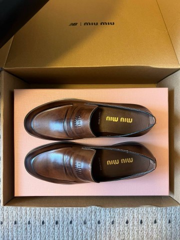 Miu Miu лоферы #564075IN
