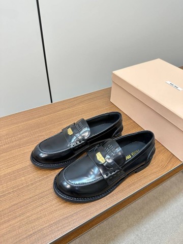 Miu Miu лоферы #148666YO