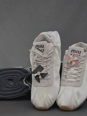 Miu Miu кроссовки #250699XK