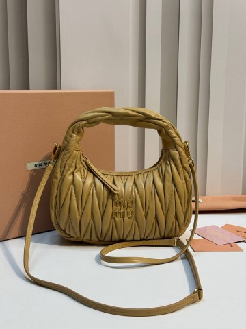 Miu Miu Wander сумка #540387ZN