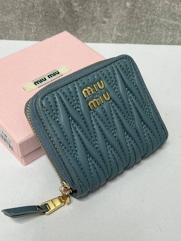 Miu Miu кошелек #616942VA