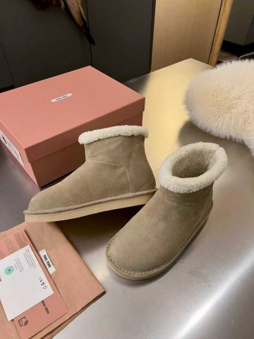Miu Miu угги #247050ZI