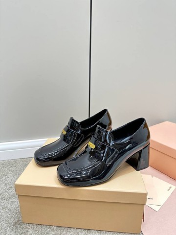 Miu Miu лоферы #820576UB
