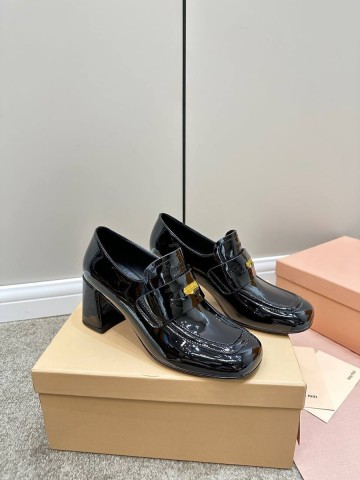 Miu Miu лоферы #820576UB