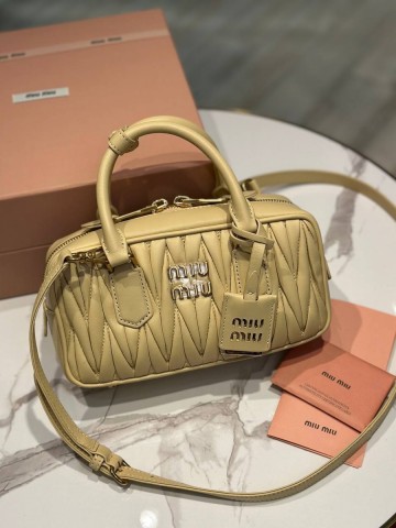 Miu Miu Arcadie сумка #874478TK