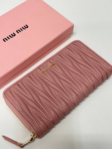 Miu Miu кошелек #969907RJ