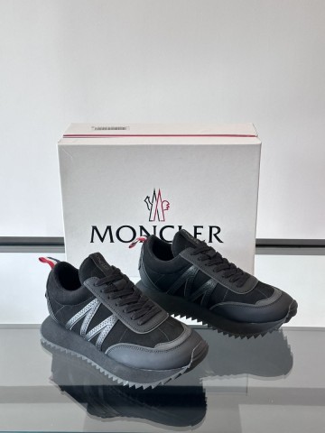 Moncler кроссовки #602453AV