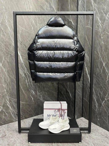 Moncler Dervaux пуховик #787787NI