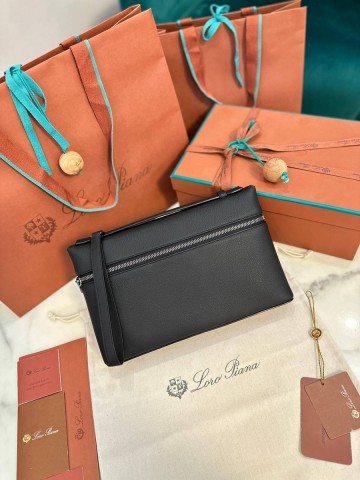 Loro Piana Extra Pouch клатч #353703AA
