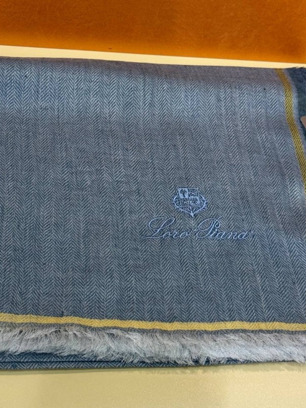 Loro Piana платок