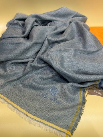 Loro Piana платок #803461QX