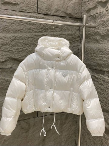 Prada пуховик (S) #122290TG