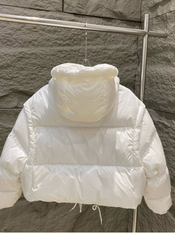 Prada пуховик (S) #122290TG