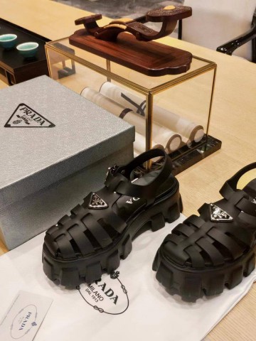 Prada Monolith босоножки #125877NN