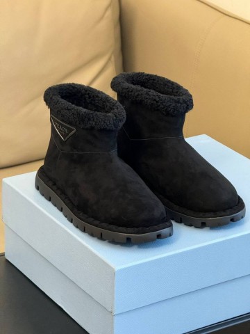 Prada угги #432607UY