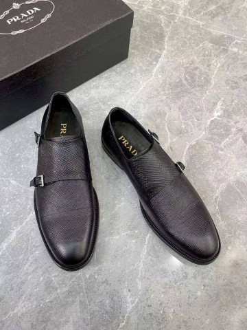 Prada лоферы #378304FN