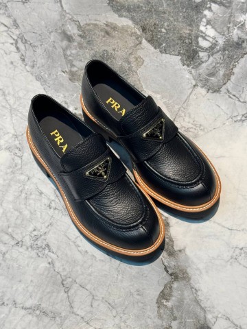 Prada лоферы #201351XV