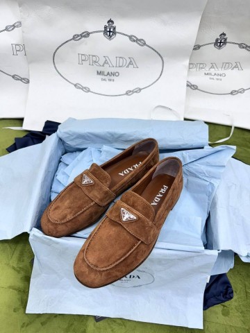 Prada лоферы #279200ZR