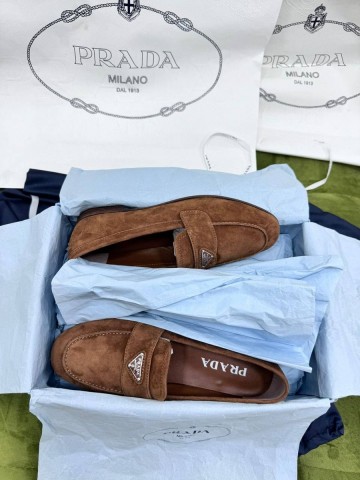 Prada лоферы #279200ZR