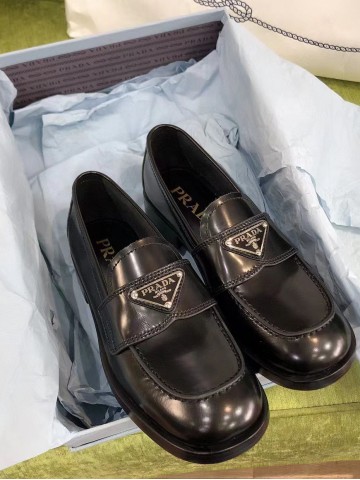 Prada лоферы #318071ZW