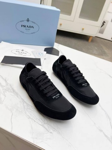 Prada кроссовки #443731KE