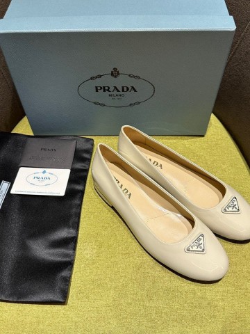 Prada балетки #488136ZS