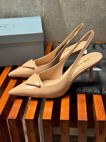 Prada Patent leather slingback pumps туфли #489108GU