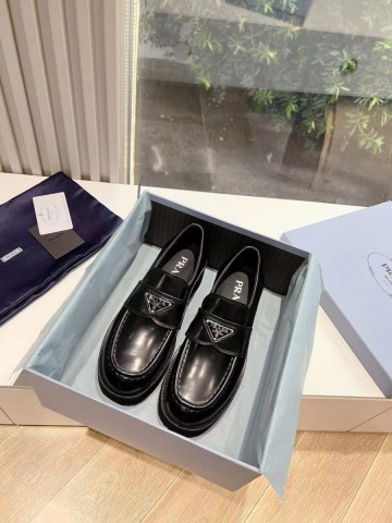 Prada Brushed Leather лоферы #963220ZQ