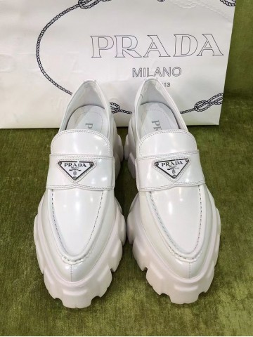 Prada лоферы #551356VI