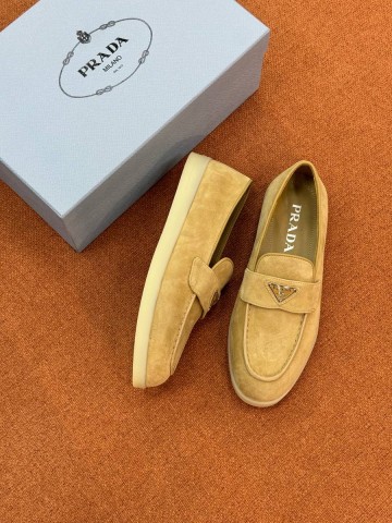 Prada лоферы #569367LY