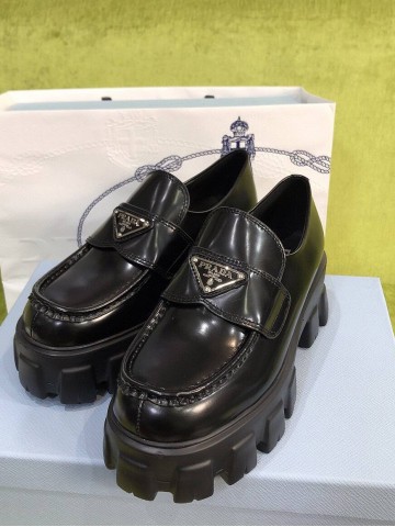 Prada лоферы #676643CD