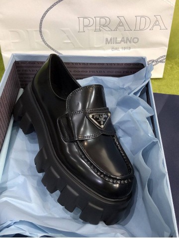 Prada лоферы #676643CD