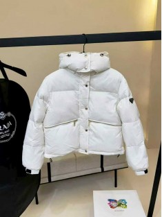 Prada пуховик