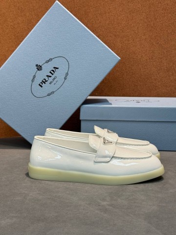 Prada лоферы #587955YT