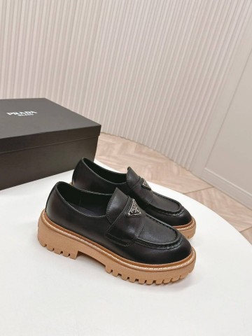 Prada лоферы #344441EW