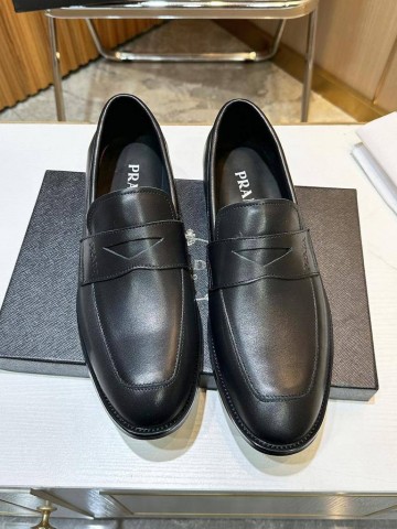 Prada лоферы #737688EH