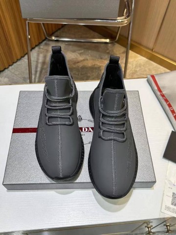 Prada кроссовки #835339YL